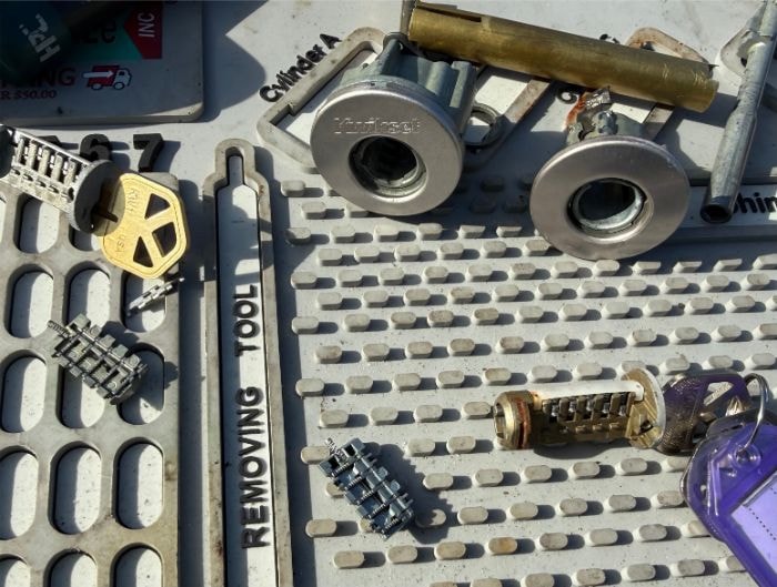 Kwikset SmartKey lock rekeyed without existing key — Orion's Key locksmith Brush Prairie WA